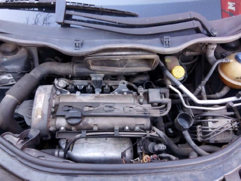audi a2 (8z) del año 2001