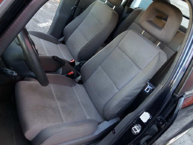 audi a2 (8z) del año 2001