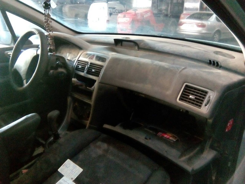 peugeot 307 (s1) del año 2004