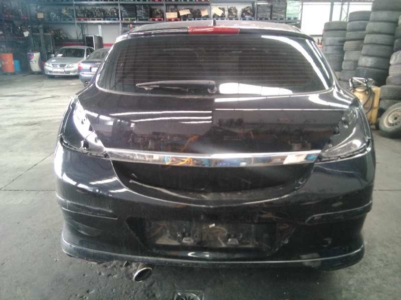 opel astra gtc del año 2010