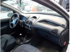 peugeot 206 4-trg. del año 2001 2