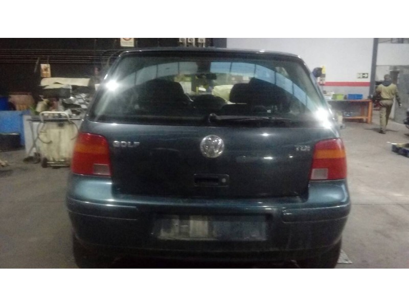 volkswagen golf iv berlina (1j1) del año 2001