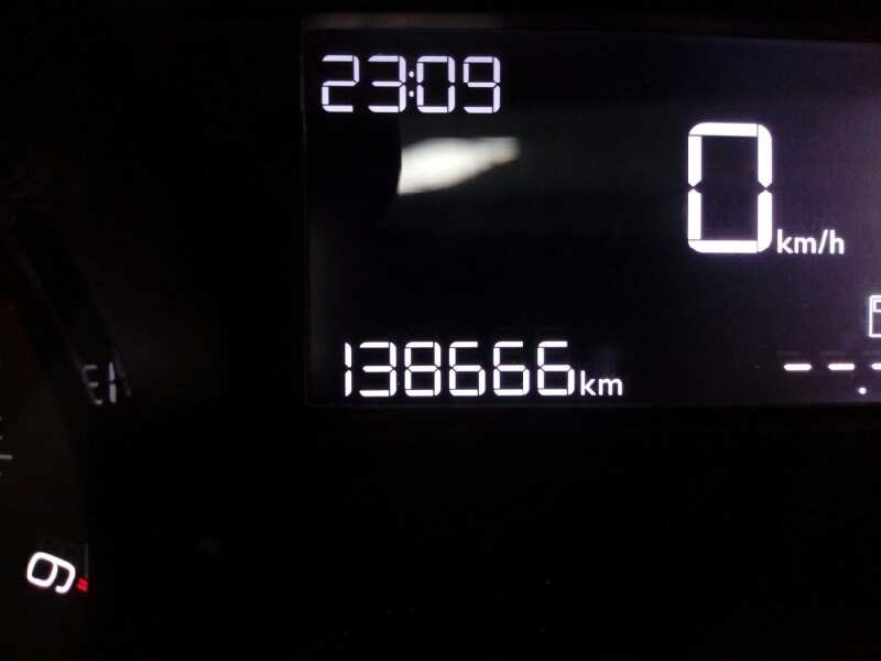 peugeot 208 del año 2012