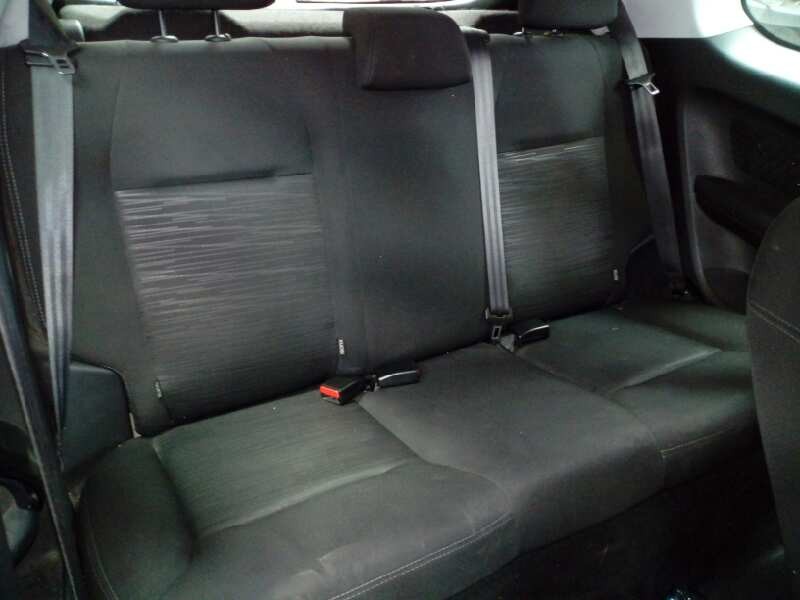 peugeot 208 del año 2012