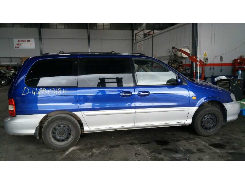 kia carnival del año 2000