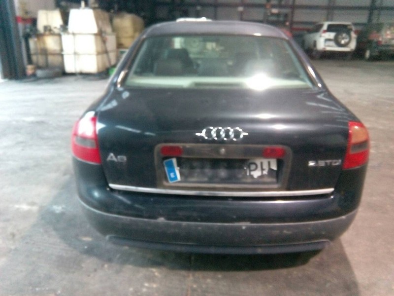 audi a6 berlina (4b2) del año 2000