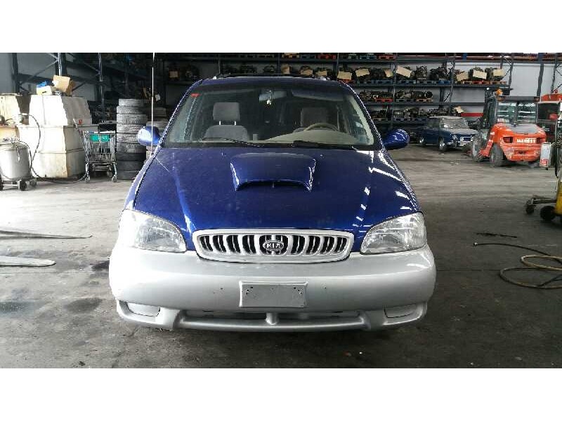 kia carnival del año 2000