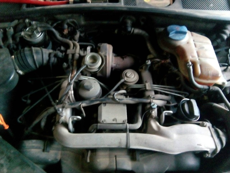 audi a6 berlina (4b2) del año 2000
