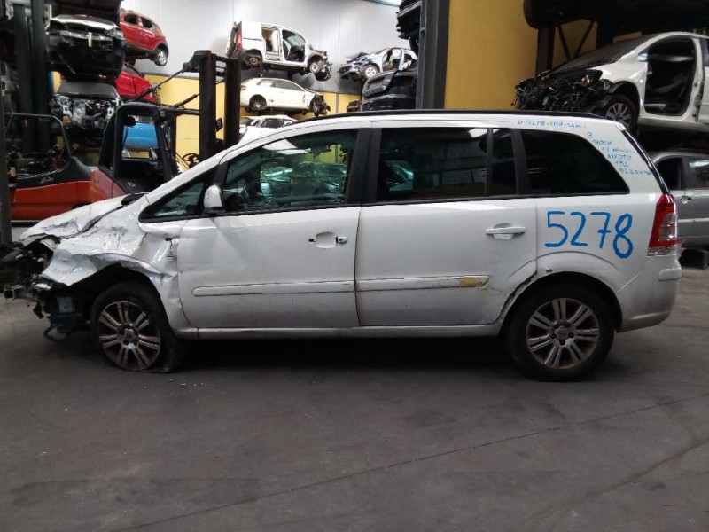 opel zafira b del año 2012