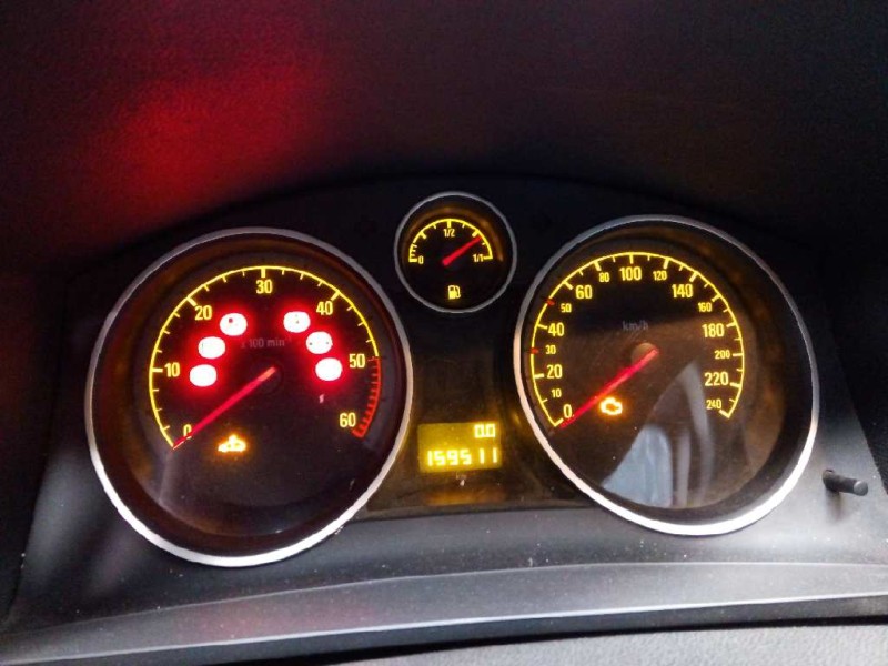 opel zafira b del año 2012
