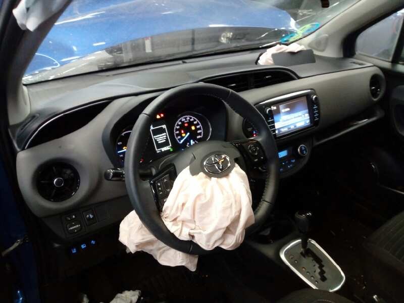 toyota yaris del año 2017