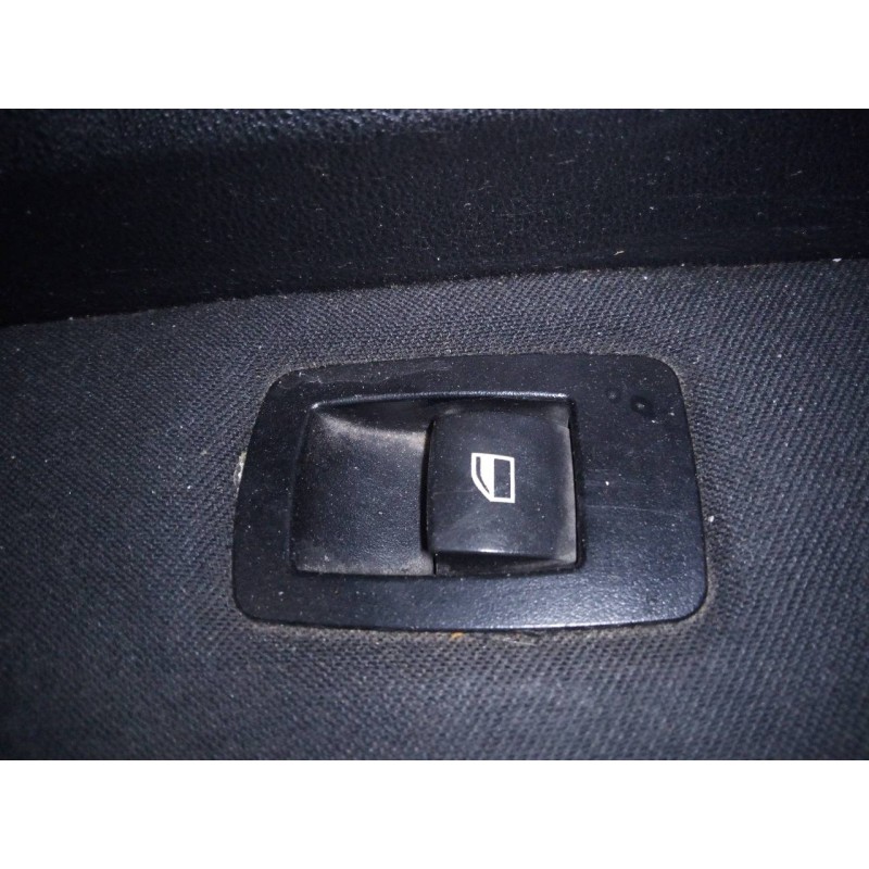 Recambio de mando elevalunas trasero derecho para bmw serie 1 berlina (e81/e87) 120d referencia OEM IAM   