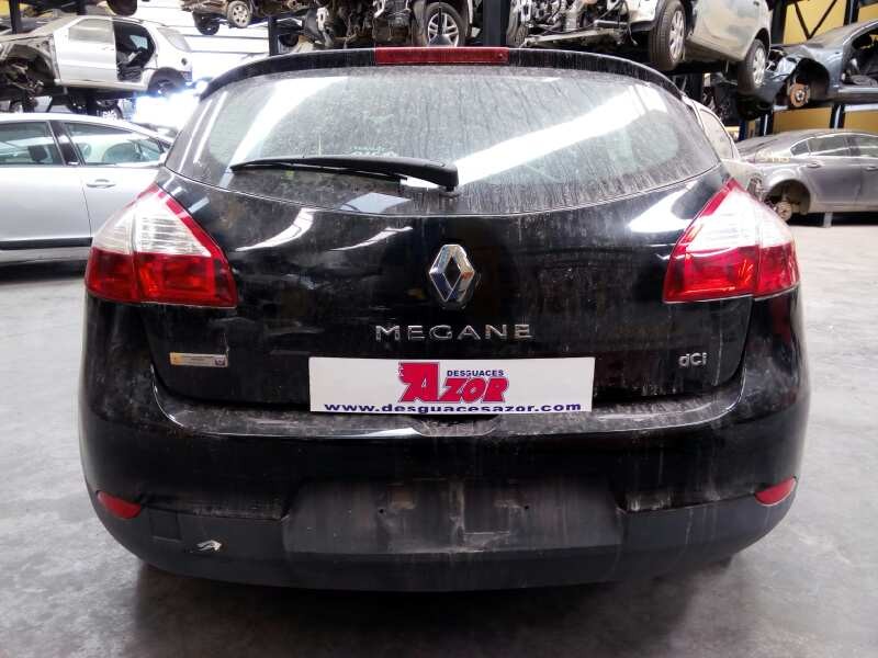 renault megane iii berlina 5 p del año 2011