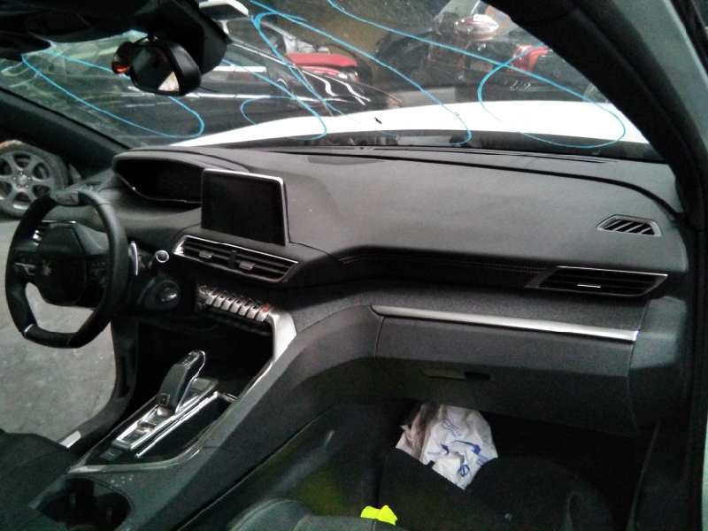peugeot 3008 del año 2018