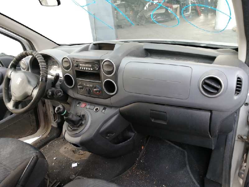 peugeot partner kombi del año 2010