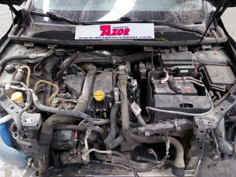 renault megane iii berlina 5 p del año 2011