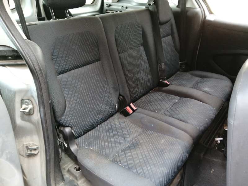 peugeot partner kombi del año 2010