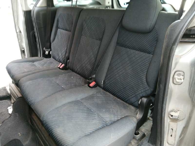 peugeot partner kombi del año 2010