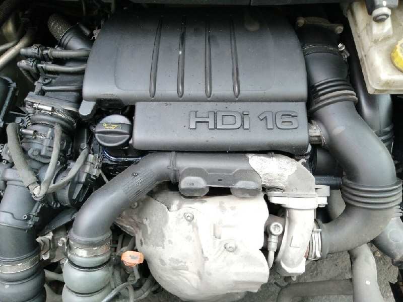 peugeot partner kombi del año 2010