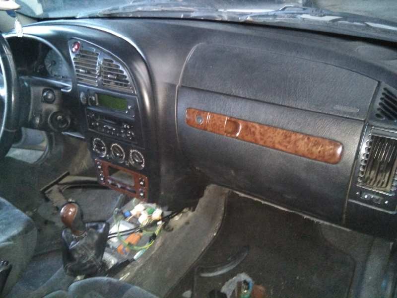 citroën xsara berlina del año 2002