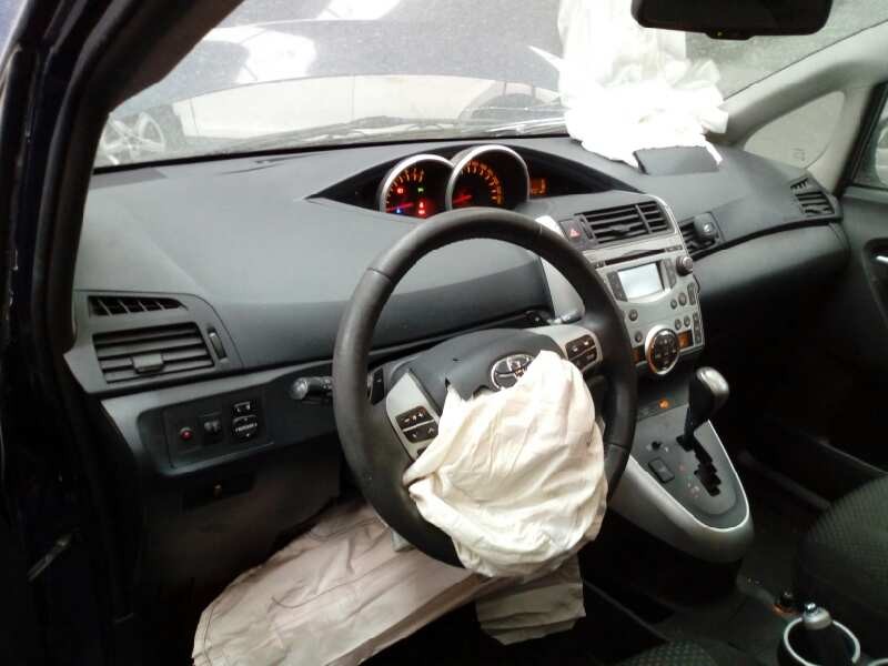 toyota corolla (e15) del año 2010
