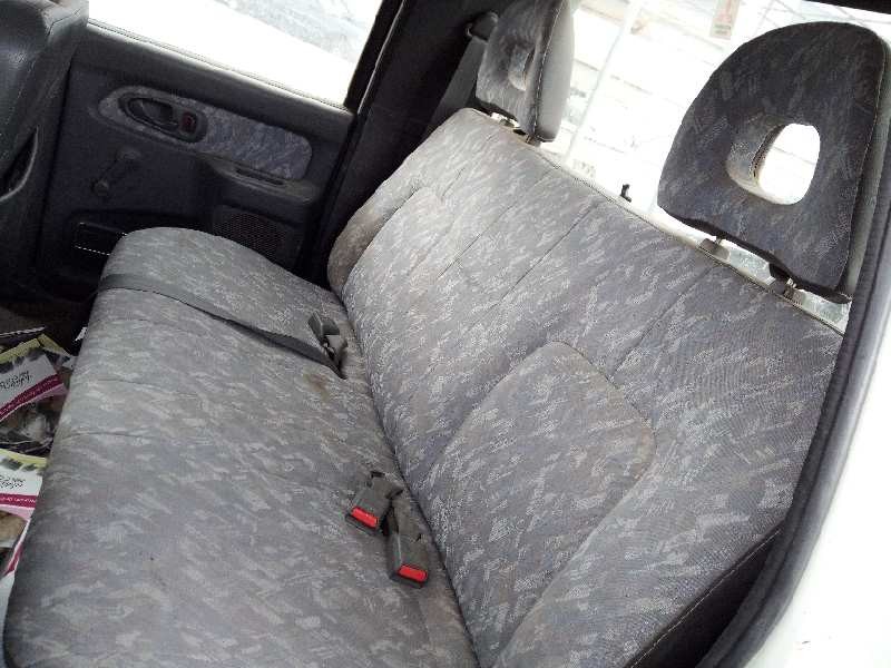 mitsubishi l 200 (k6/7) del año 2001