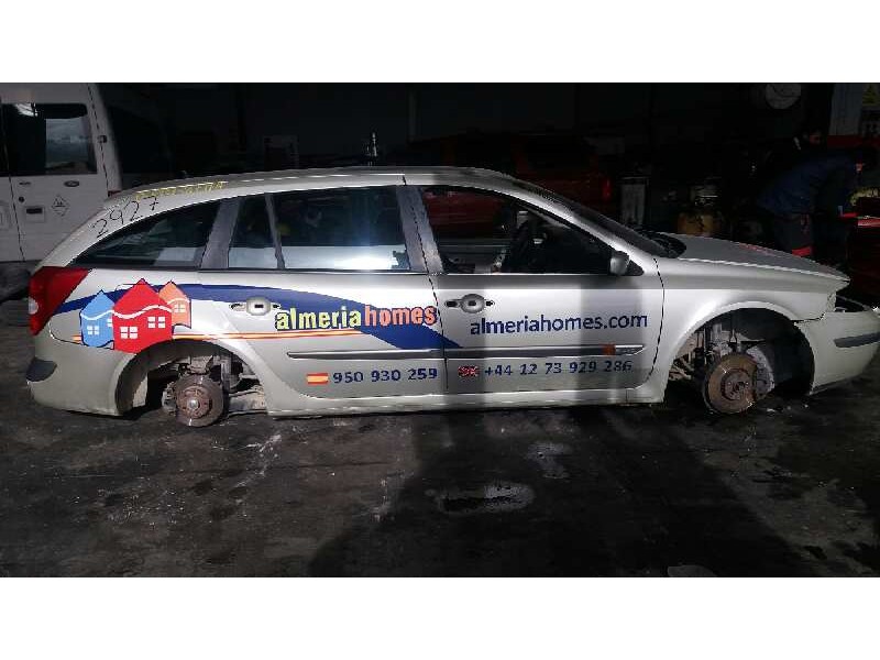 renault laguna ii grandtour (kg0) del año 2004