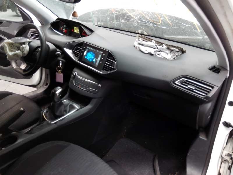 peugeot 308 del año 2014