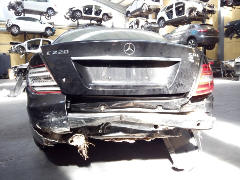 mercedes-benz clase c (w204) berlina del año 2012