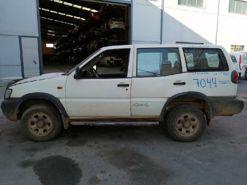 nissan terrano/terrano.ii (r20) del año 2002