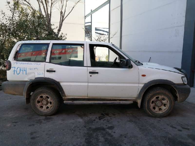 nissan terrano/terrano.ii (r20) del año 2002