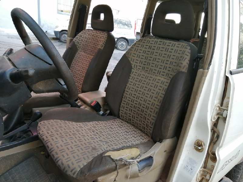 nissan terrano/terrano.ii (r20) del año 2002