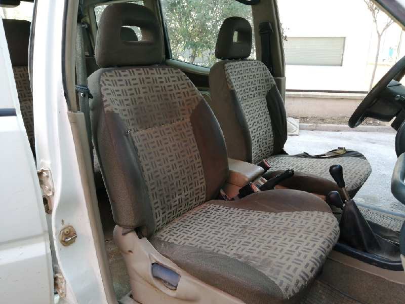 nissan terrano/terrano.ii (r20) del año 2002