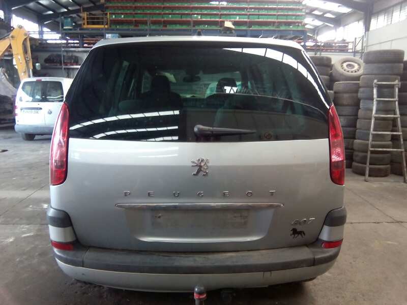 peugeot 807 del año 2003