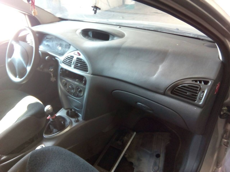 citroën c5 berlina del año 2004