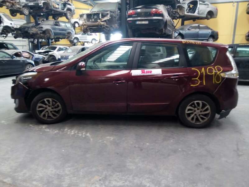renault scenic iii del año 2013
