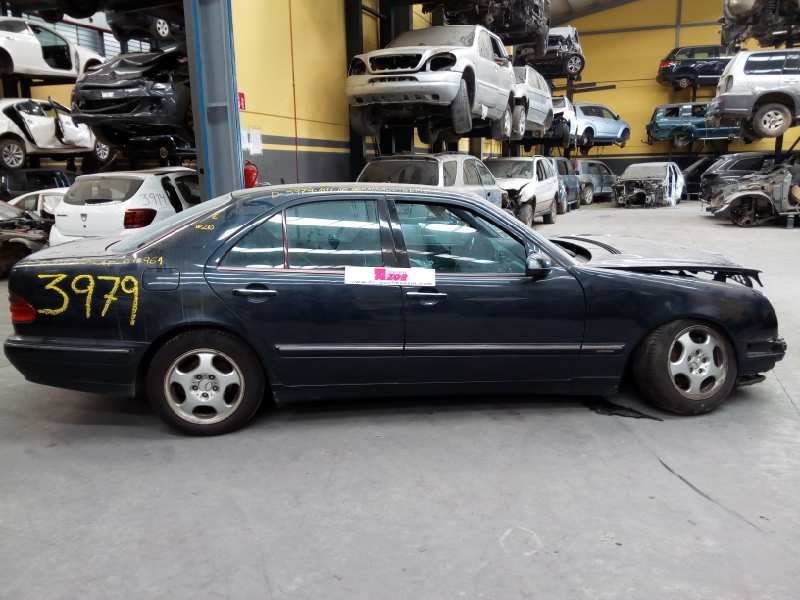 mercedes-benz clase e (w210) berlina diesel del año 2001