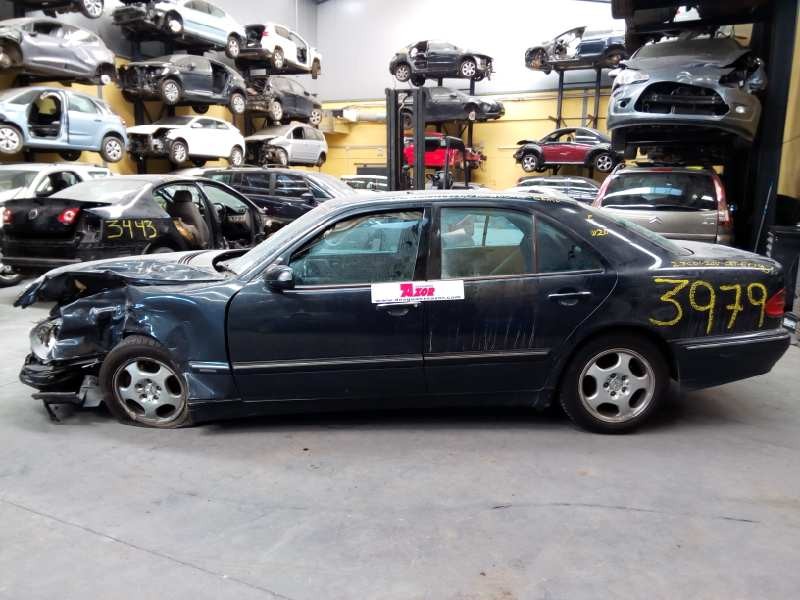 mercedes-benz clase e (w210) berlina diesel del año 2001