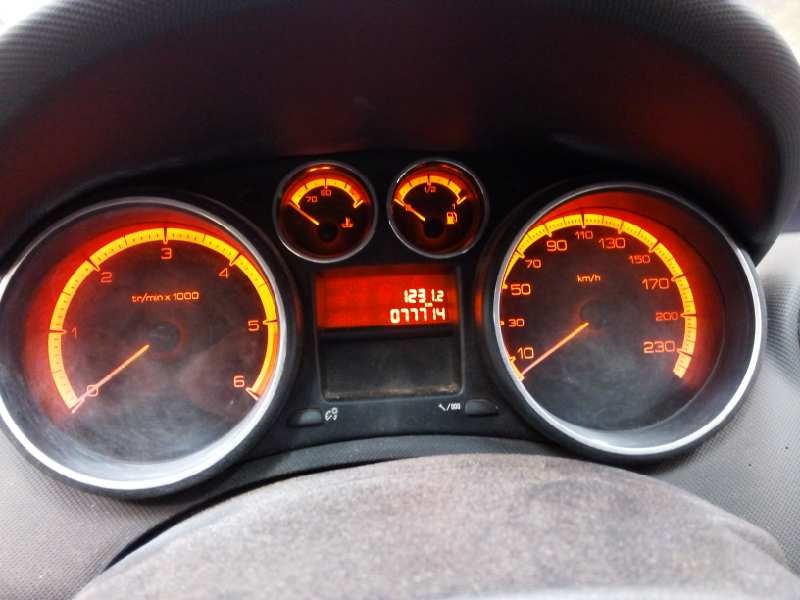 peugeot 308 del año 2008