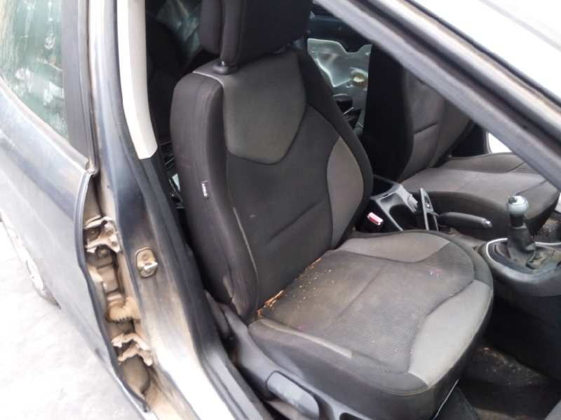 peugeot 308 del año 2008