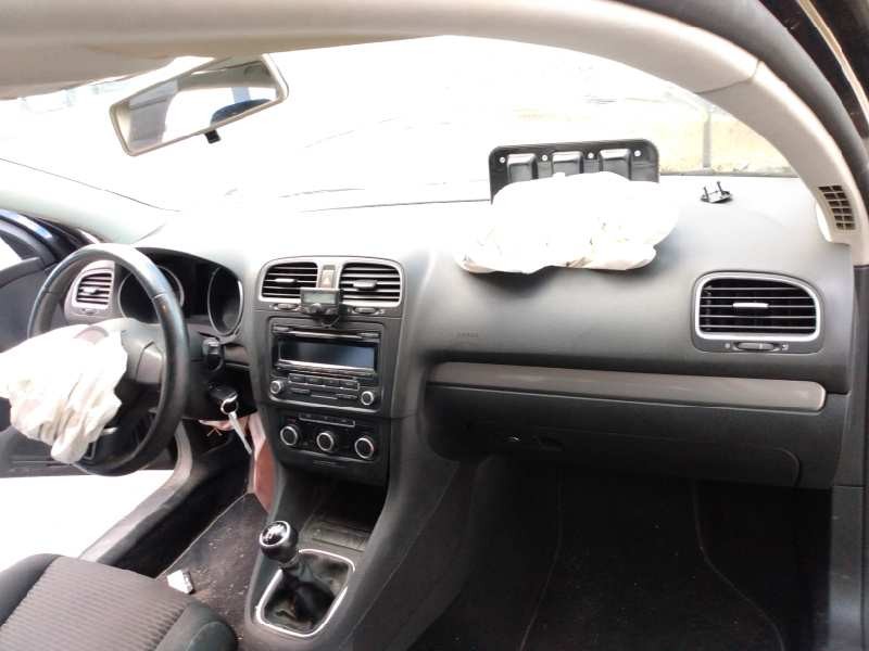 volkswagen golf vi (5k1) del año 2011