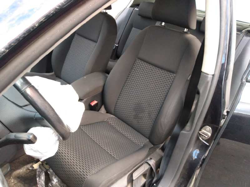 volkswagen golf vi (5k1) del año 2011