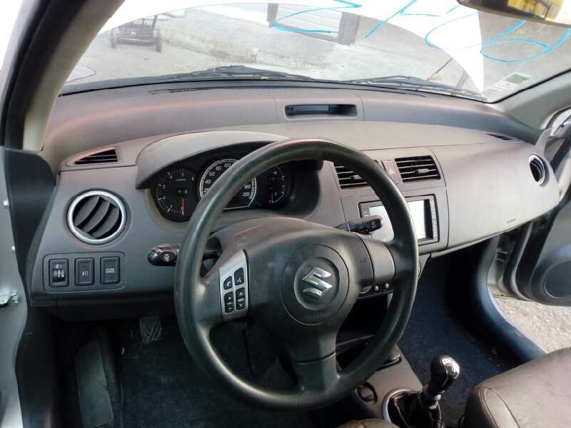suzuki swift berlina (mz) del año 2008
