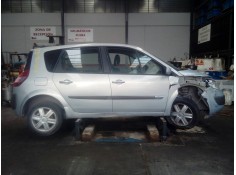renault scenic ii del año 2004
