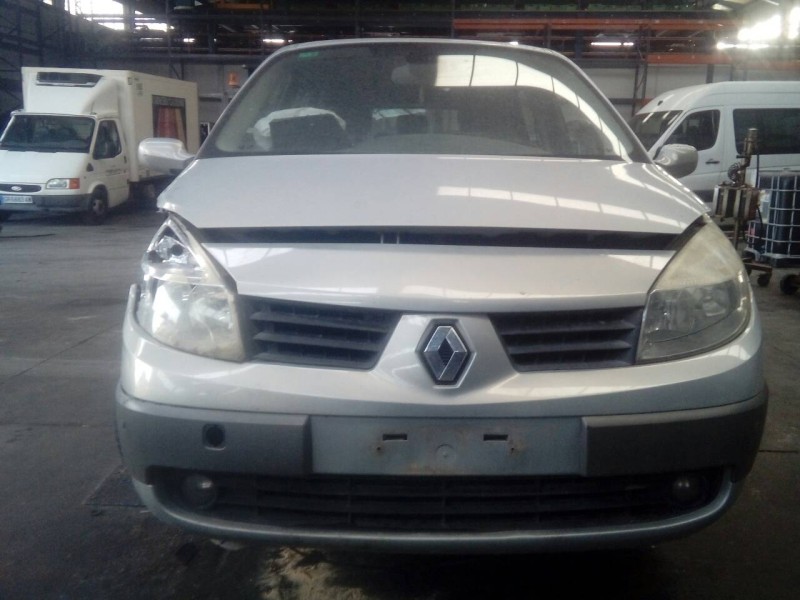 renault scenic ii del año 2004