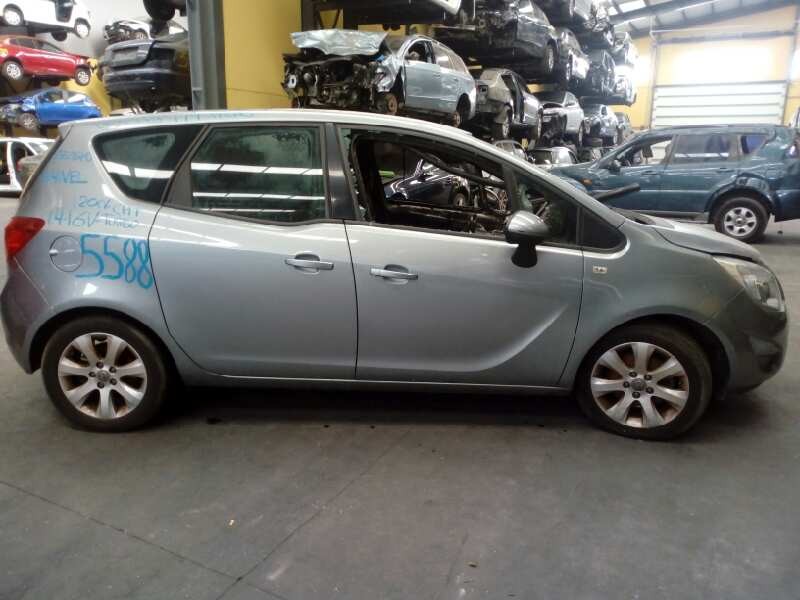 opel meriva b del año 2010