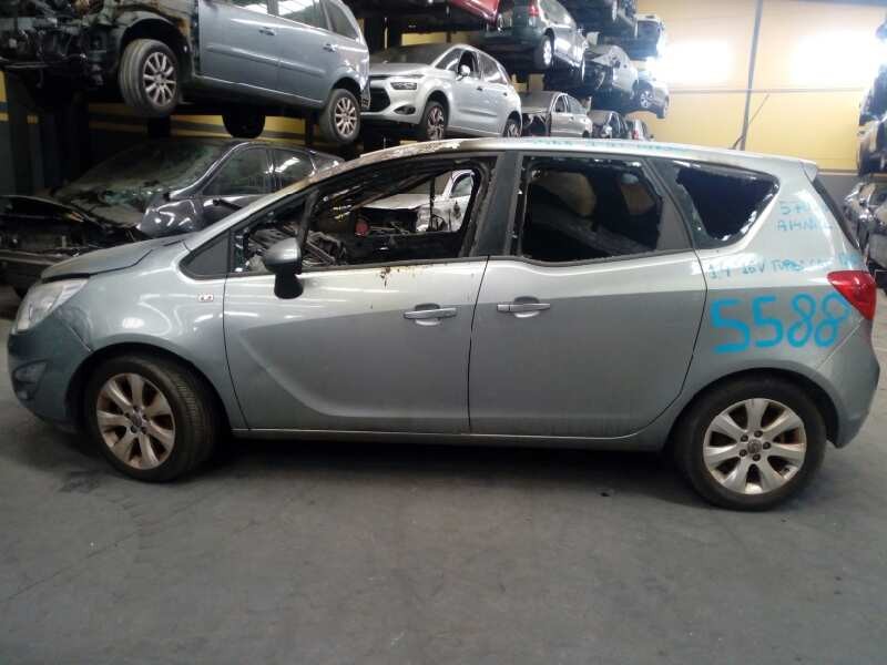 opel meriva b del año 2010