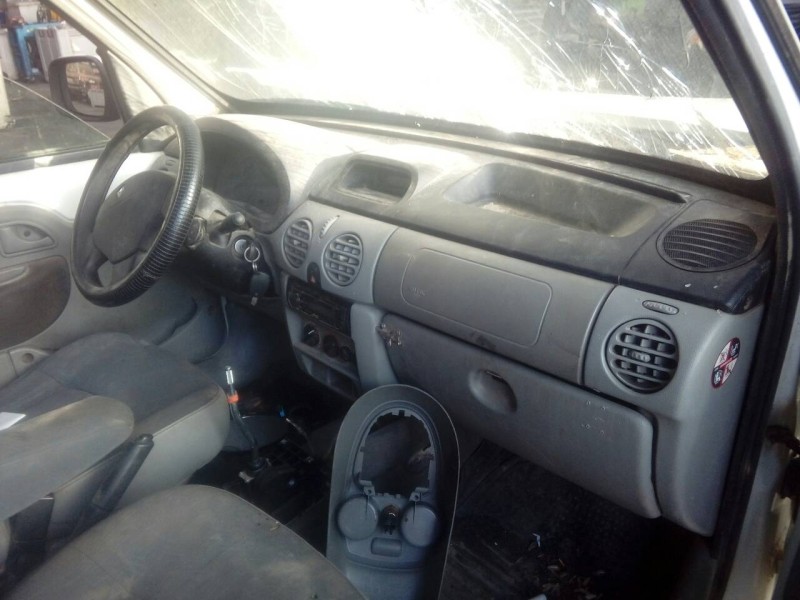 renault kangoo del año 2008