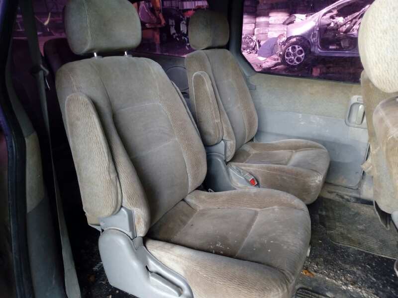 kia carnival ii del año 2004