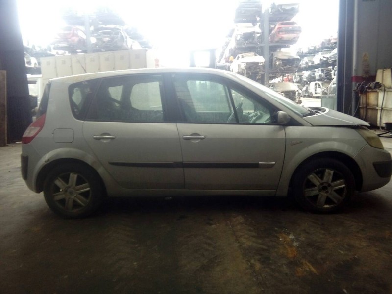 renault scenic ii del año 2005